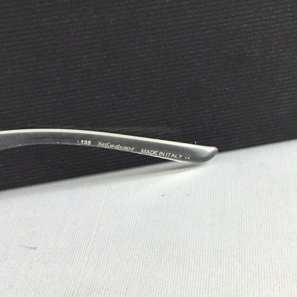 YVES SAINT LAURENT SUNGLASSES UNISEX. - Picture 4 of 8